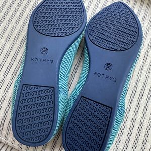 Excellent (Barely Worn) Rothy’s